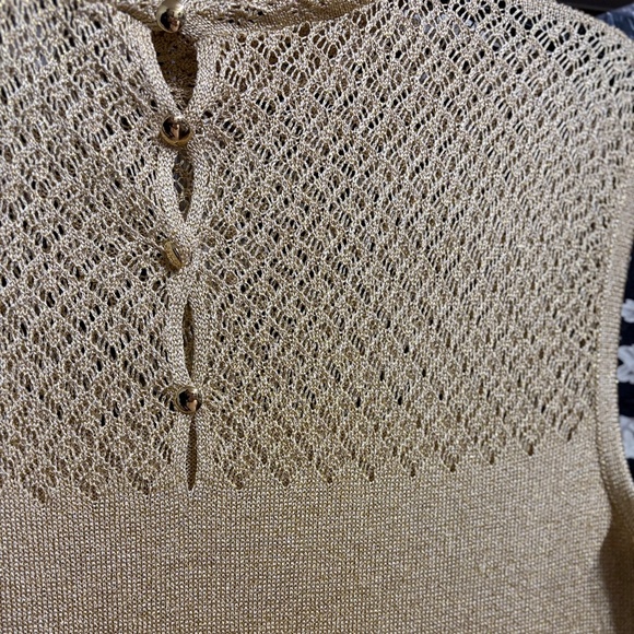 Size medium St. John gold net sleeveless sweater shimmery sparkles throughout - Picture 3 of 4